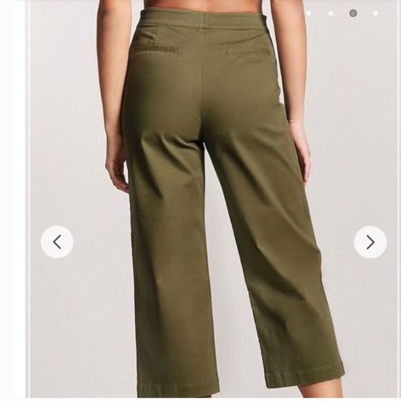 Forever 21 Pants - Forever 21 cropped green wide leg pant